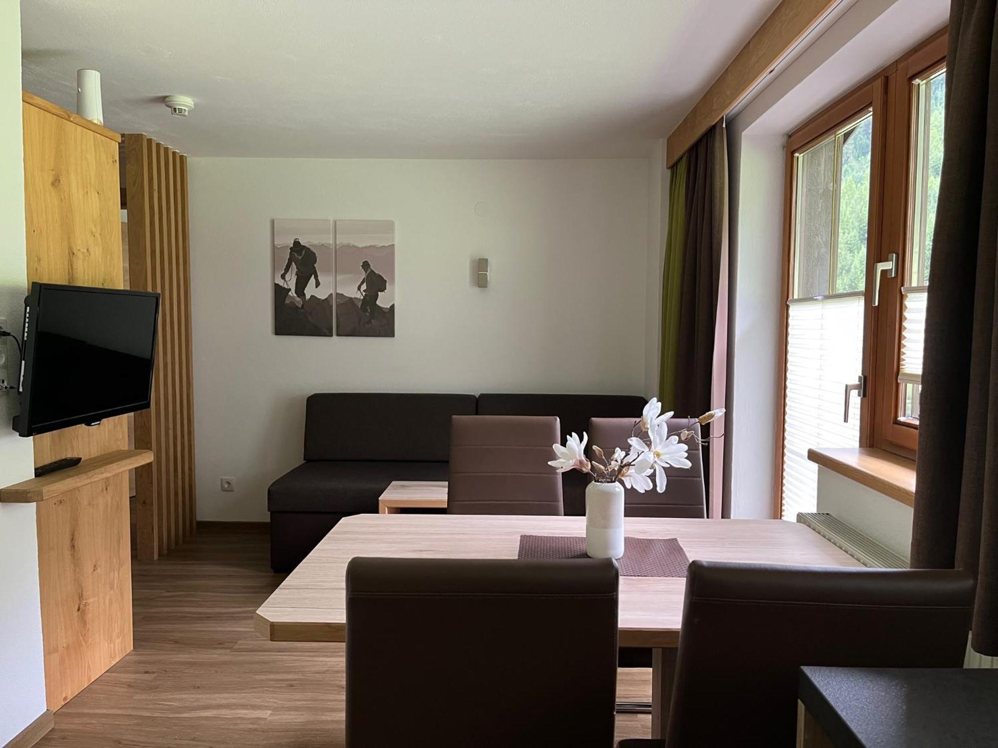 Appartementhaus Nadine レンゲンフェルト エクステリア 写真